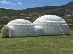 Événement Hot Selling Inflatables Tente de dôme gonflable blanche avec deux dômes de connexion ensemble en prix usine