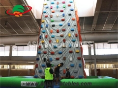 Jeux de sport de vente chaude escalade mur gonflable escalade des montagnes et jeux de sports interactifs